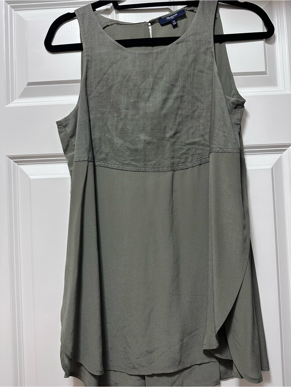 Madewell sleeveless Tunic tank in Olive Green